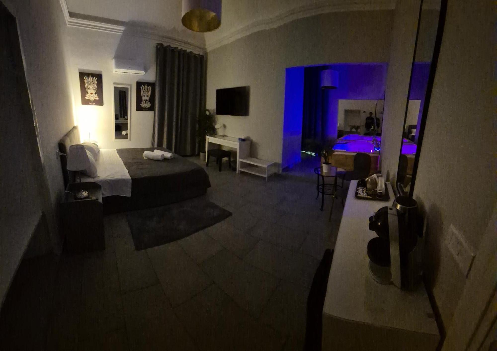 Duomo Luxury Suite CTA Exterior photo